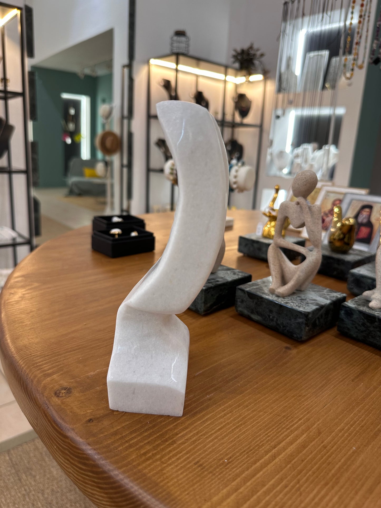 Cycladic figurine statue type 7