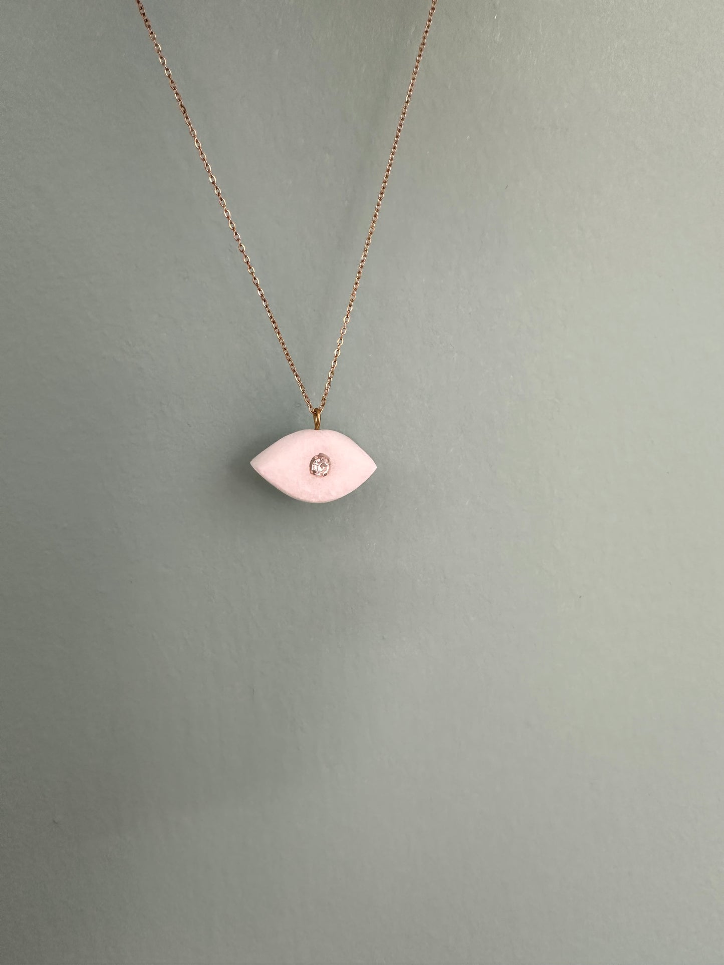 White marble eye shape with zircons