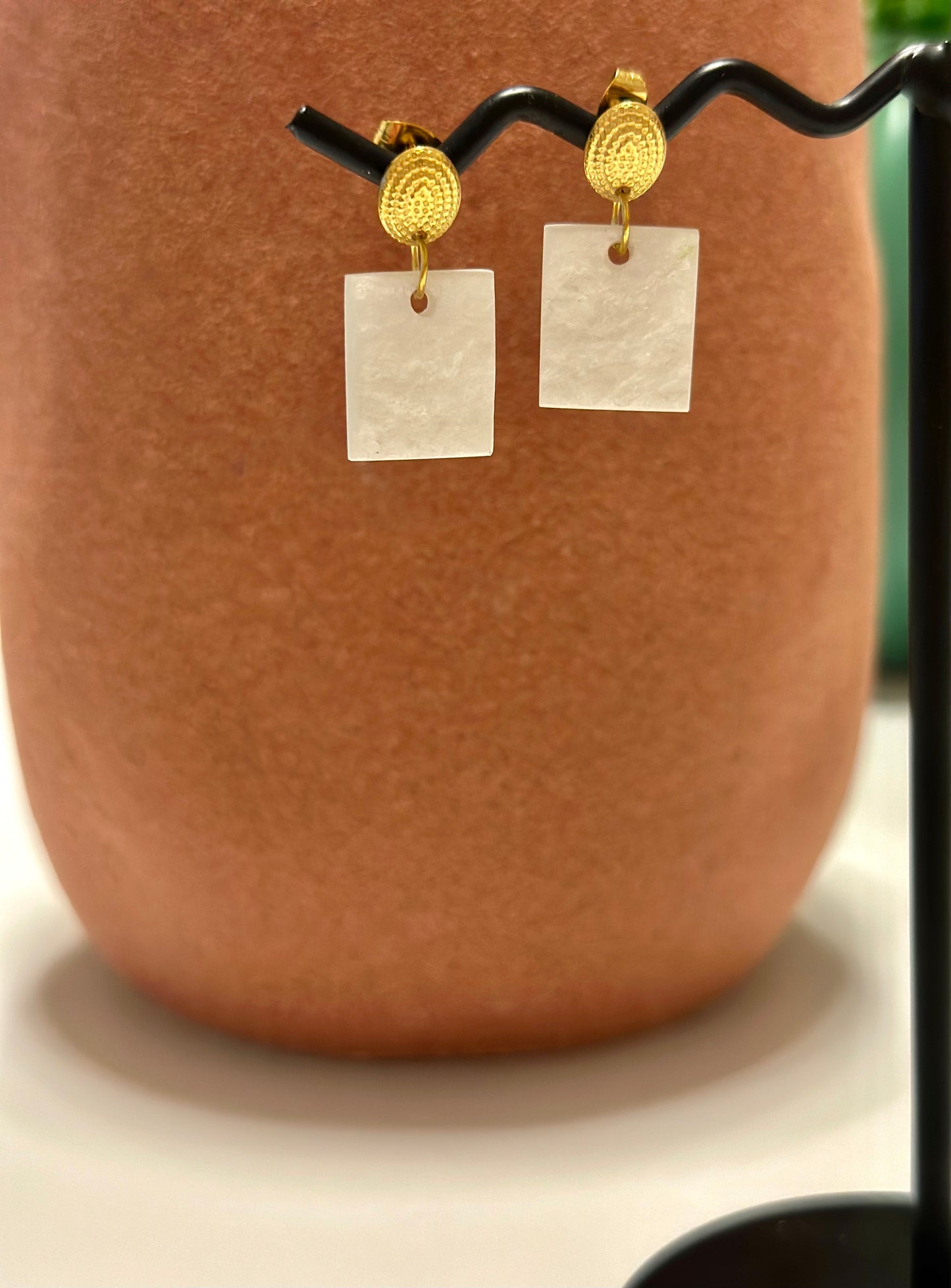 White raw marble dangle earrings