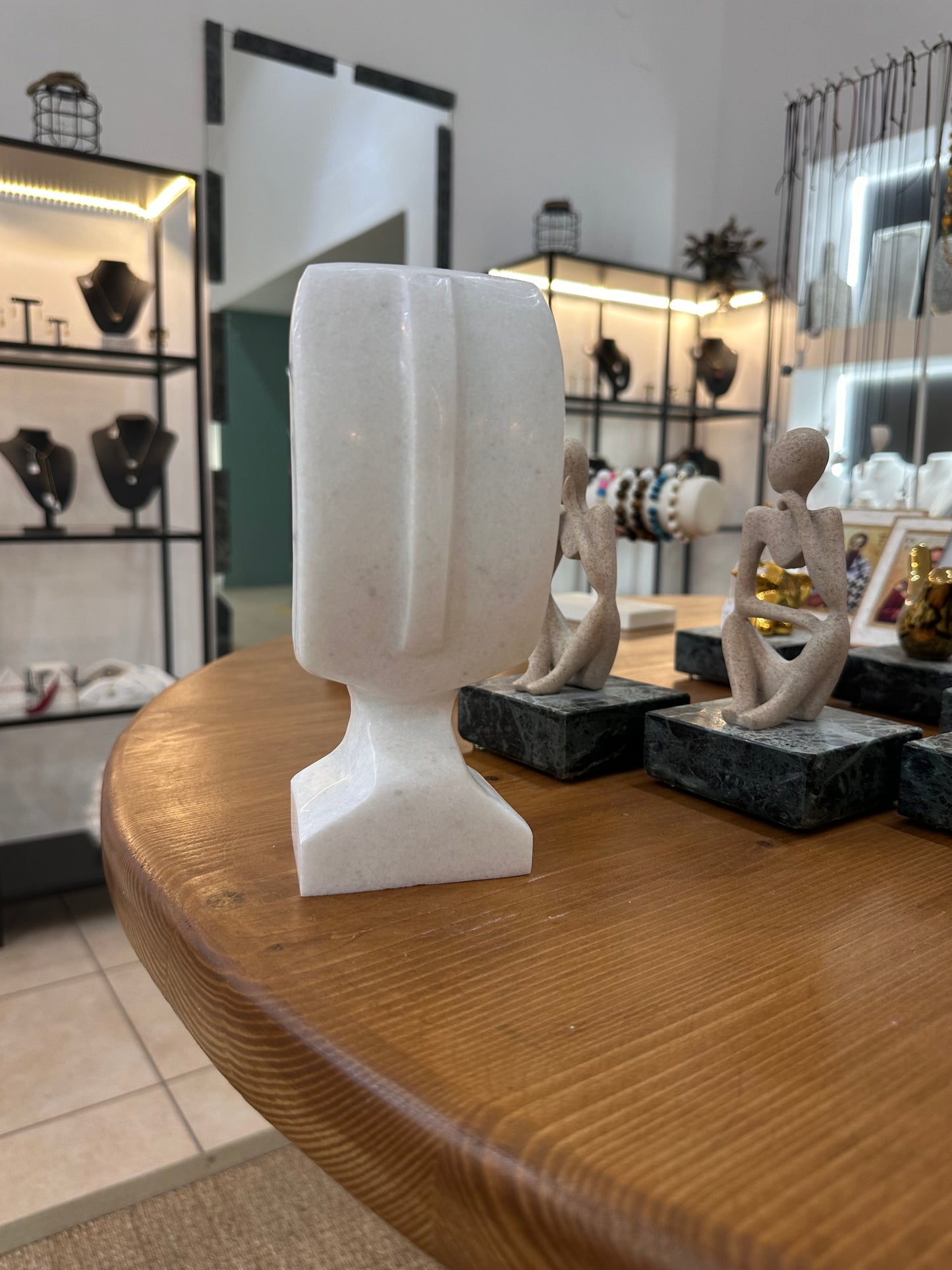 Cycladic figurine statue type 7