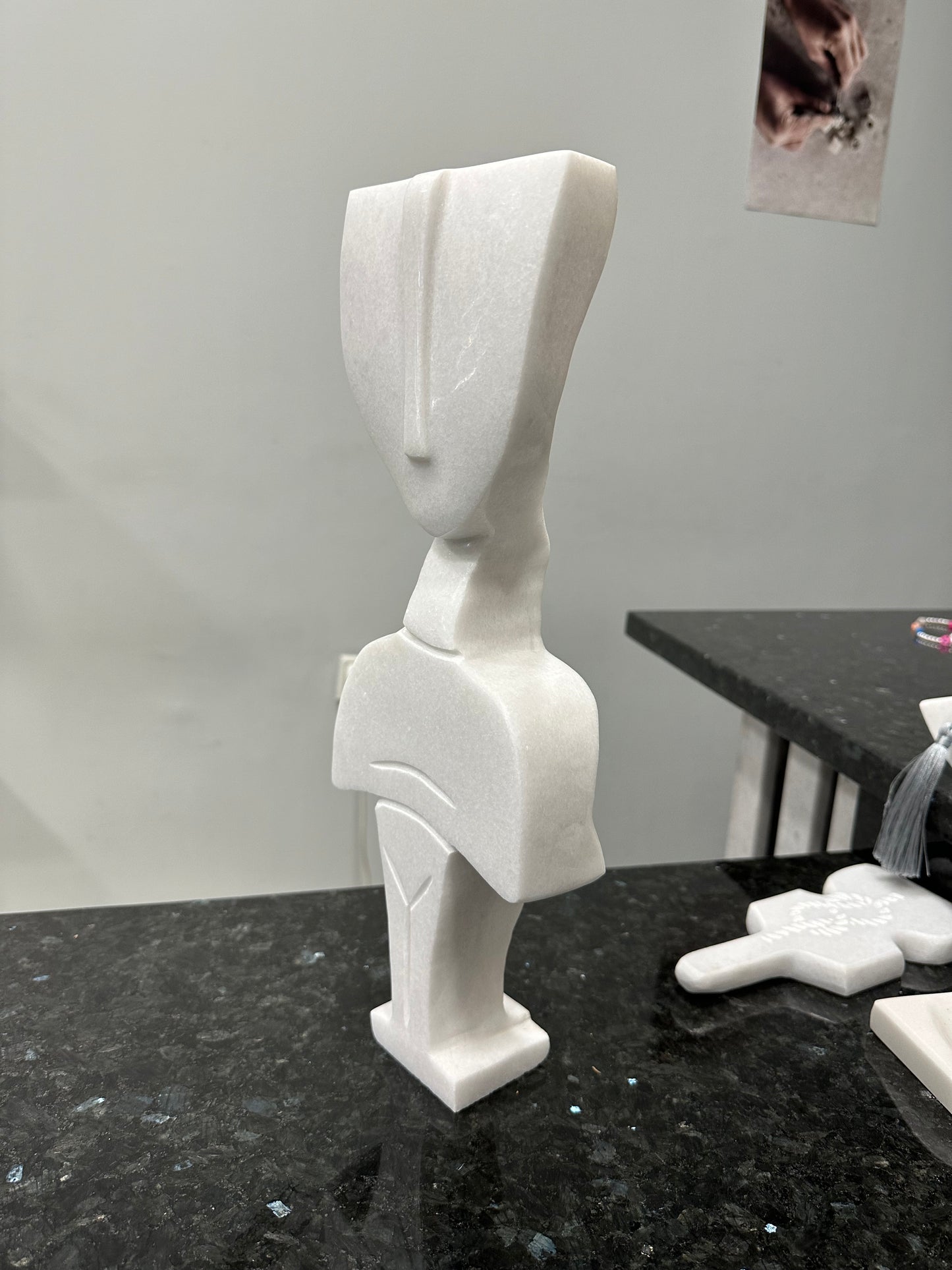 Cycladic figurine statue type 2