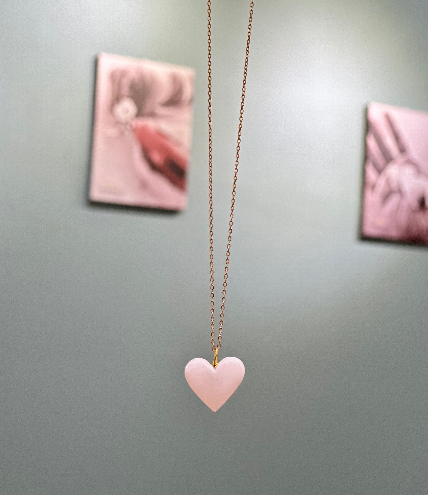 Heart made of white marble from Thassos