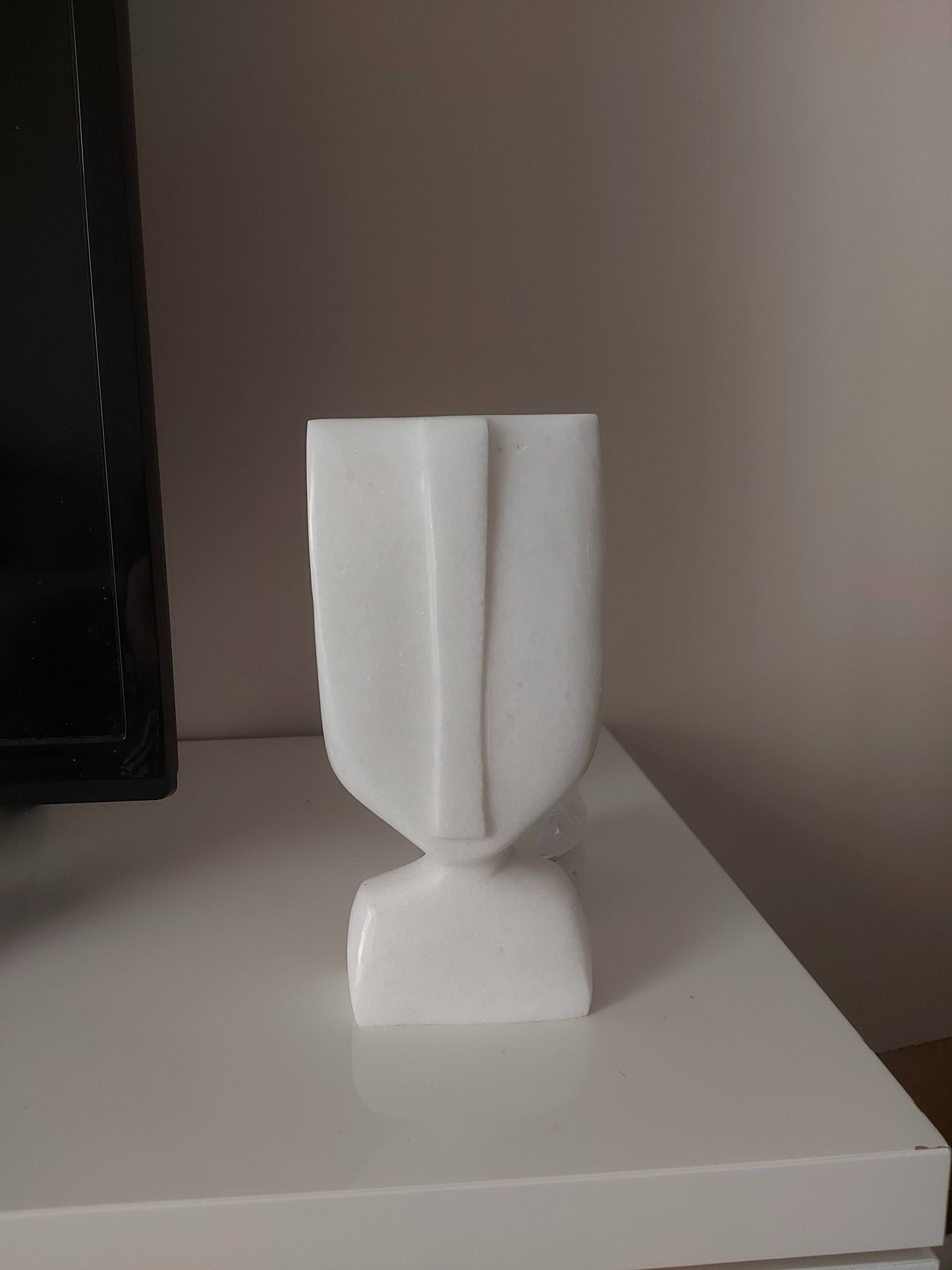 Cycladic figurine statue type 9